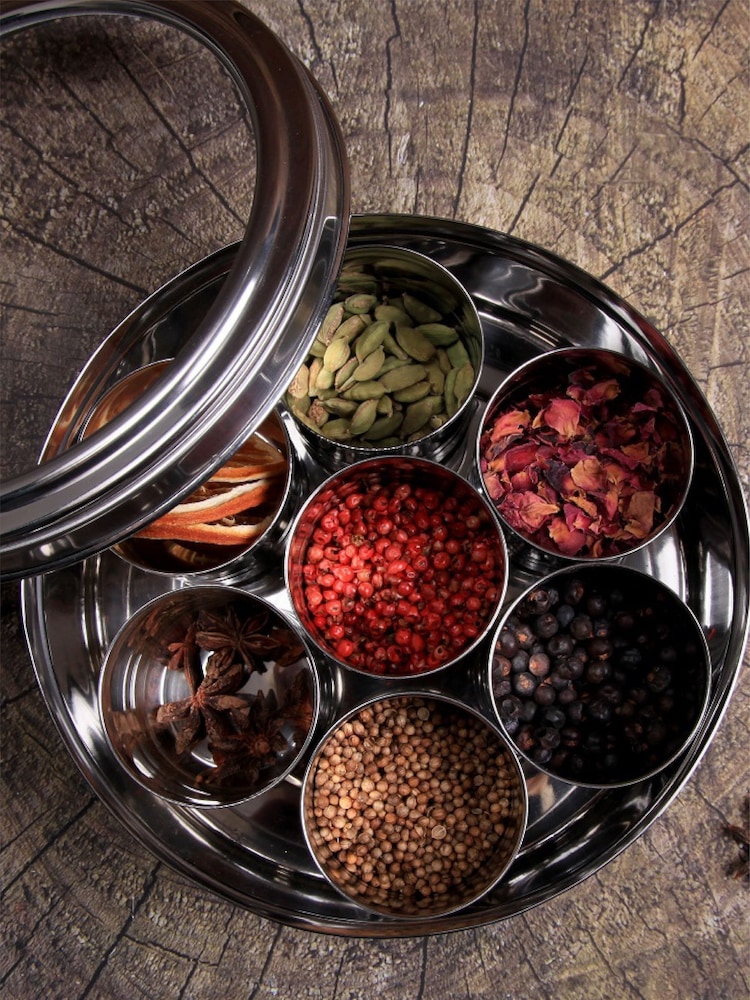 Spice Kitchen Gin Botanicals Spice Tin - Image 3 of 3
