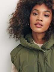 Nobody's Child Green Caroline Longline Diamond Quilted Puffer Gilet - Image 8 of 8