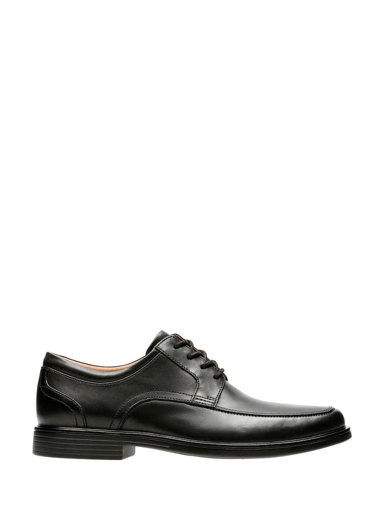 Clarks Black Dark Standard Fit (F) Leather Un Aldric Park Shoes - Image 1 of 7