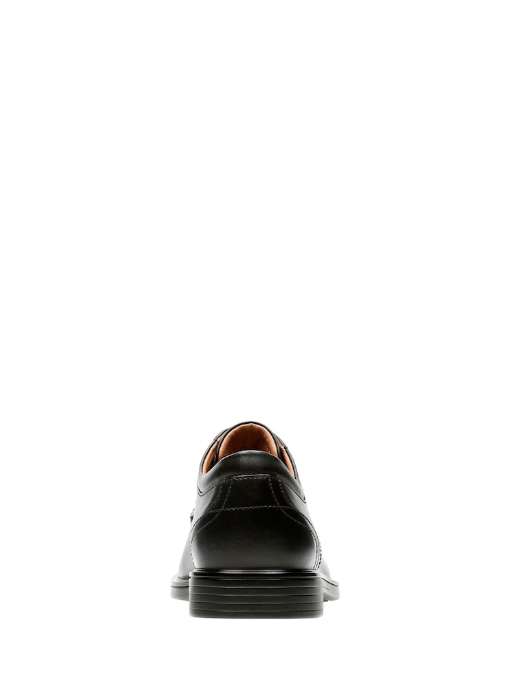 Clarks Black Dark Standard Fit (F) Leather Un Aldric Park Shoes - Image 4 of 7