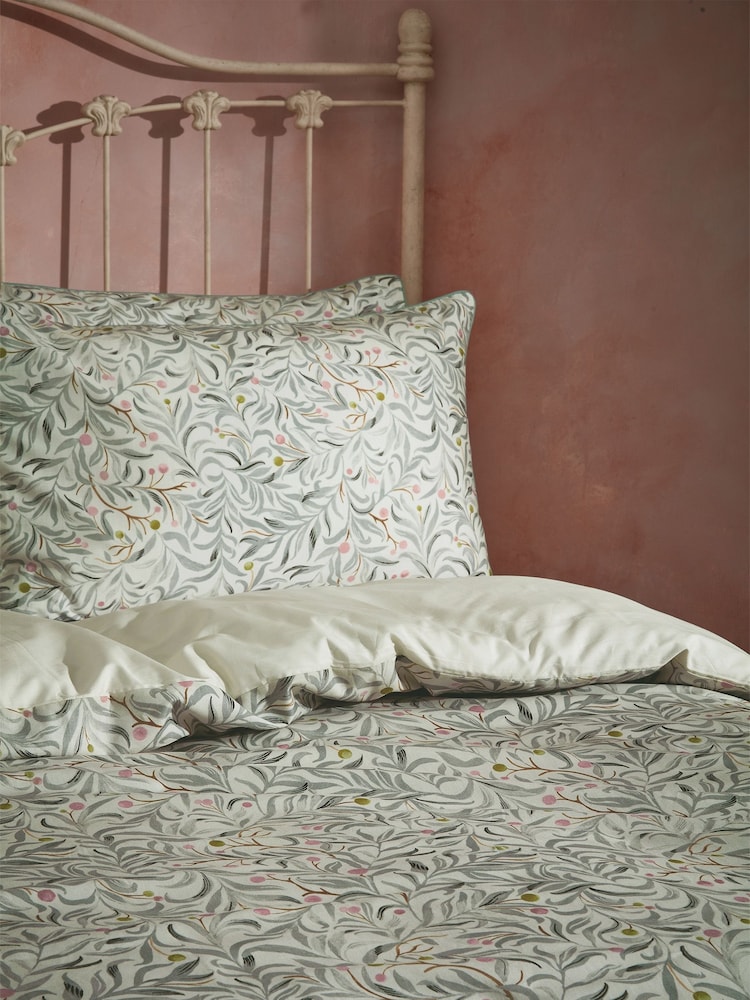 EW by Edinburgh Weavers Green Malory English Floral Luxury 100% Cotton Slub Cord Pipe Duvet Cover And Pillowcase Set - Image 4 of 4
