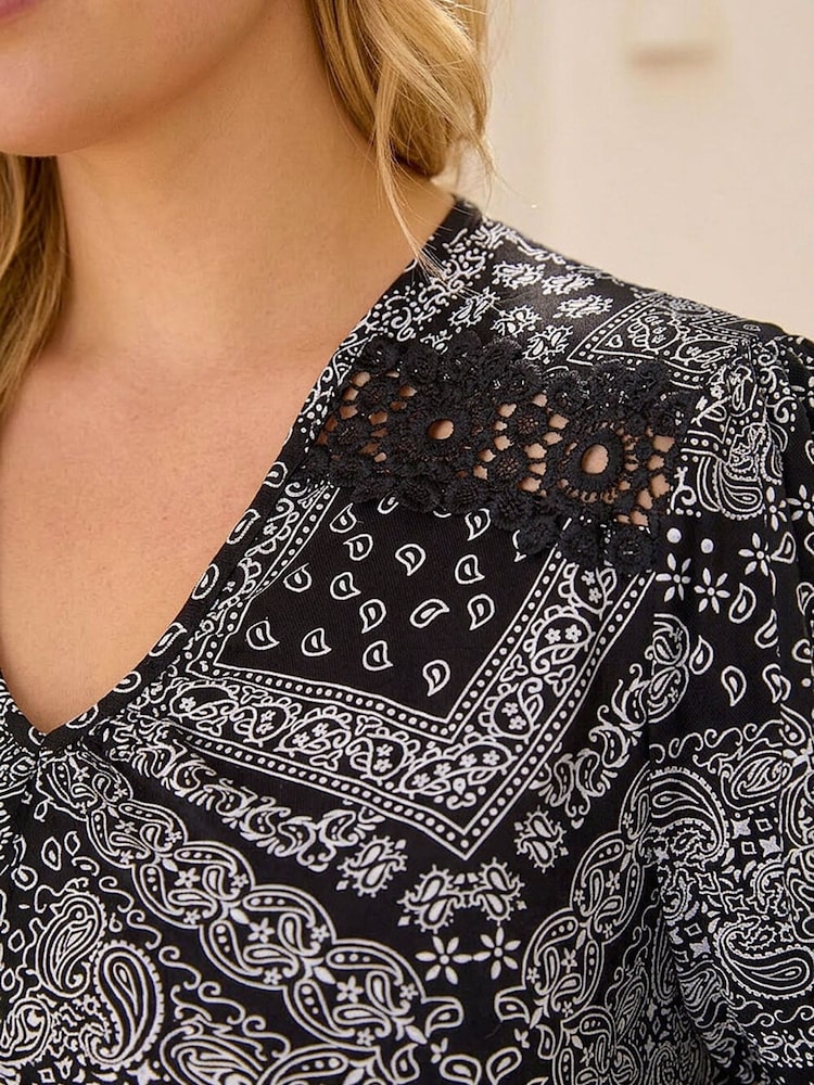 Roman Black Curve Patchwork Print Lace Top - Image 4 of 4