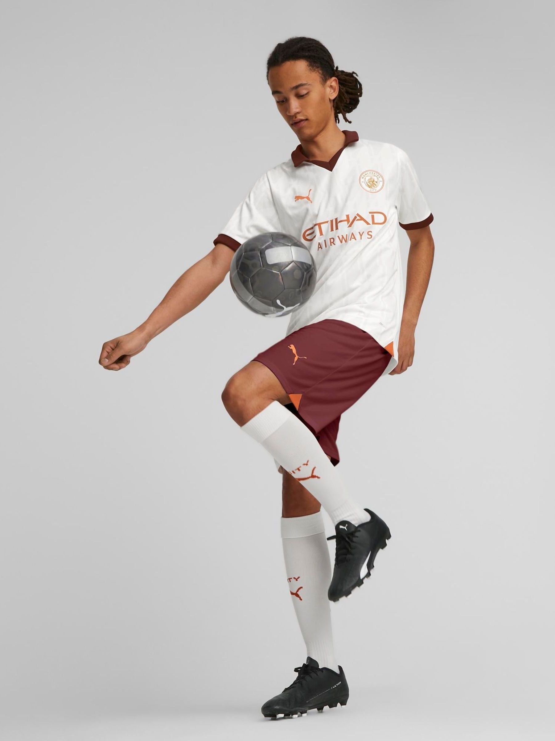 Przeglądaj Koszulka piłkarska Puma Manchester City 23/24 Away z