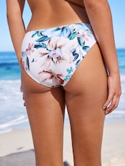 Weißes mit floralem Muster - Bikinihose - Bild 2 von 5