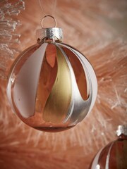Cox & Cox Pink Four Small Painterly Stripes Glass Baubles - Image 2 of 2