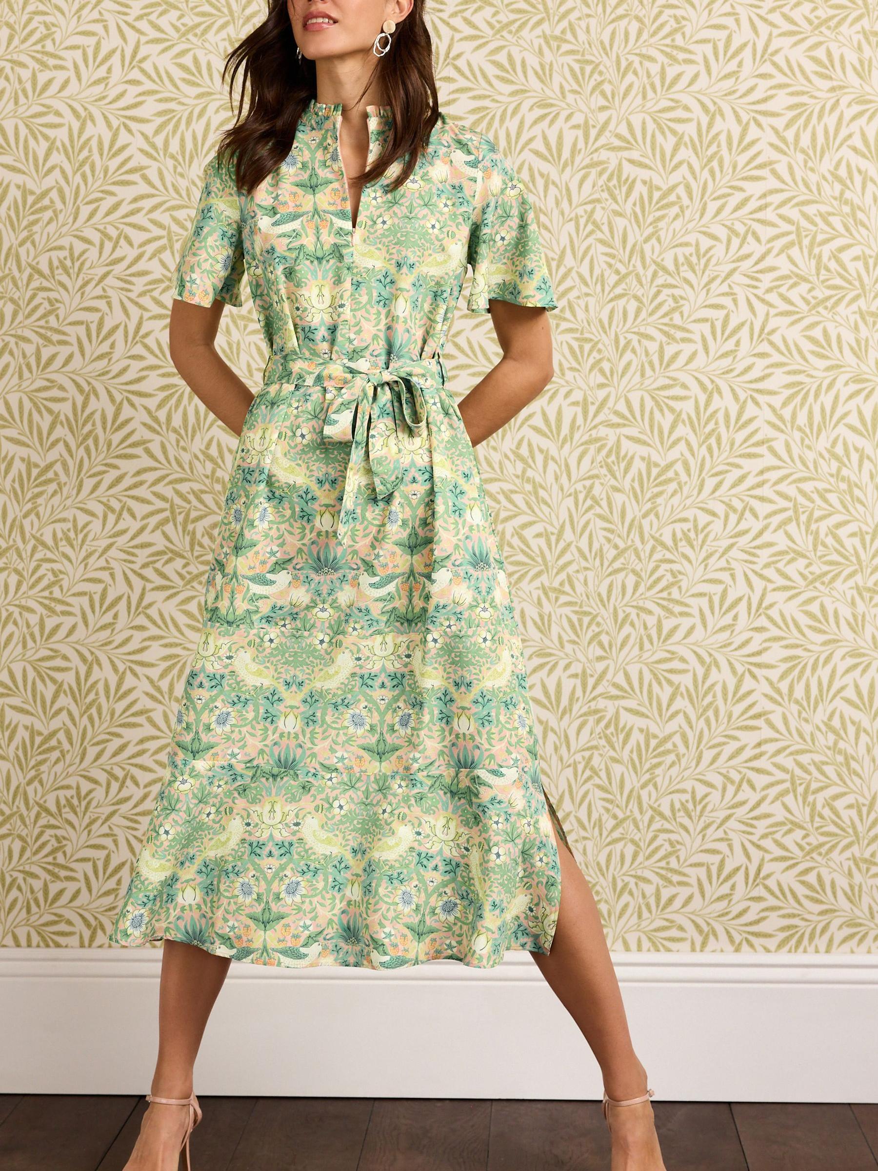 William Morris, Strawberry Thief, and a new dress :