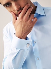 Bleu clair - Ajustement régulier - Easy Care - Chemise intelligente à double poignet - Image 4 de 7