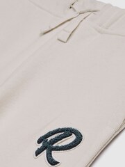 Reiss Cream Toby Garment Dyed Logo Joggers - Image 6 of 6