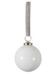 Gallery Home Set of 6 White Assorted Christmas Baubles - Image 3 of 3