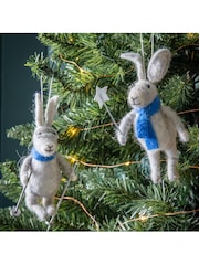 Gallery Home Set of 2 Grey Skiing Hares - Image 1 of 3