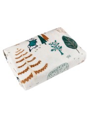 Peter Rabbit™ Natural Teddy Scandi Woods Fleece Throw - Image 4 of 4