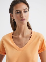 Reiss Orange Luana Cotton Jersey V-Neck T-Shirt - Image 4 of 6