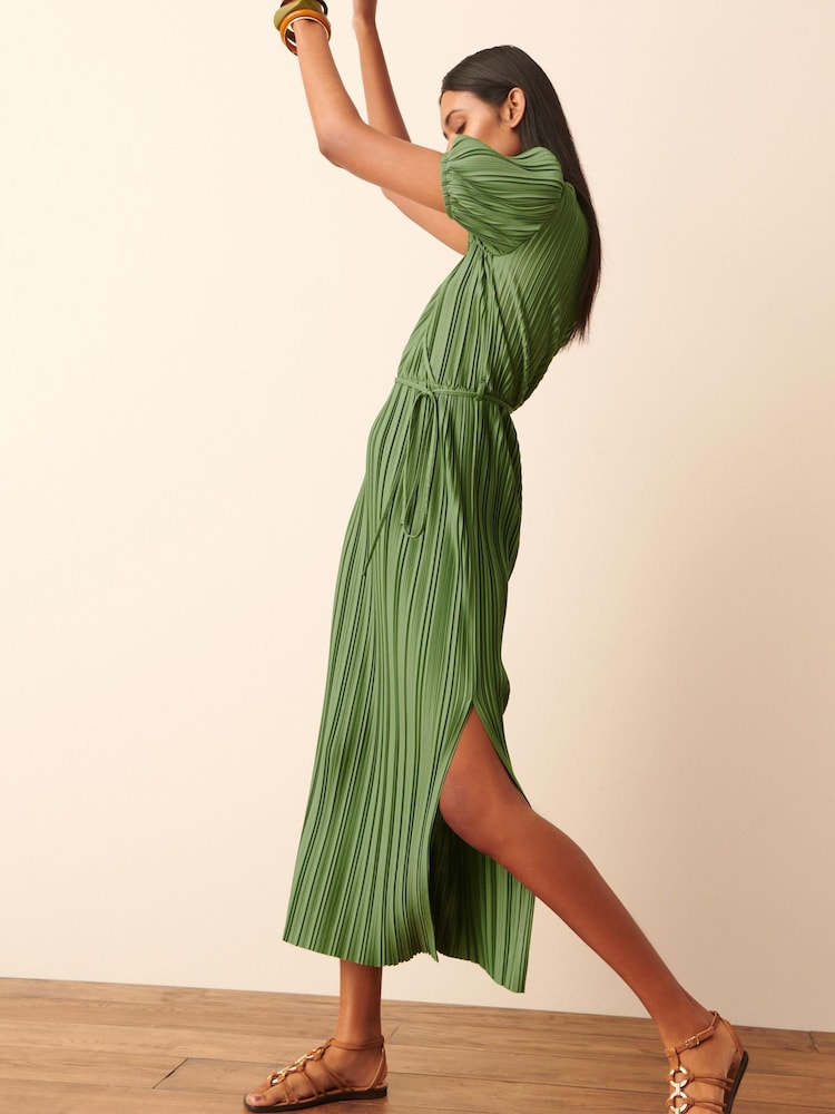 Green Short Sleeve Plisse Dress - Image 2 of 5 Green Short Sleeve Plisse Dress - Image 2 of 5