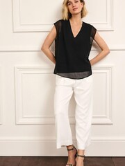 Black V-Neck Chiffon Layer Sleeveless Vest - Image 2 of 5