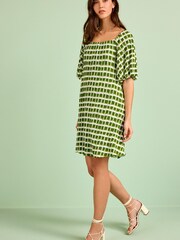 Grün/Ecru Creme kariert - Plissiertes Minikleid mit kurzen Puffärmeln - Bild 2 von 6