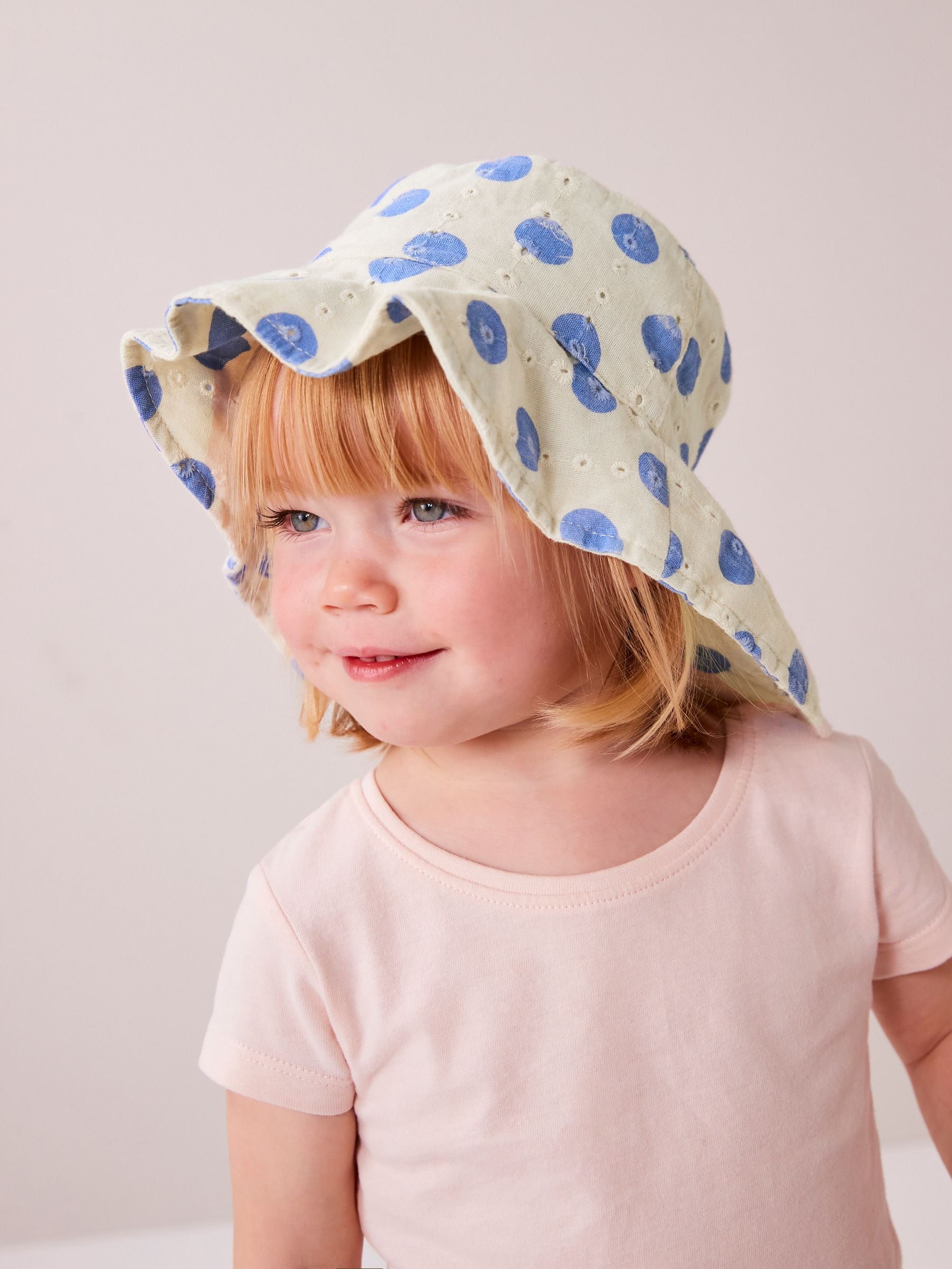 Next bucket hat deals