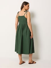 Yours Curve Green V Waist Tie Strappy Dress - Image 3 of 5
