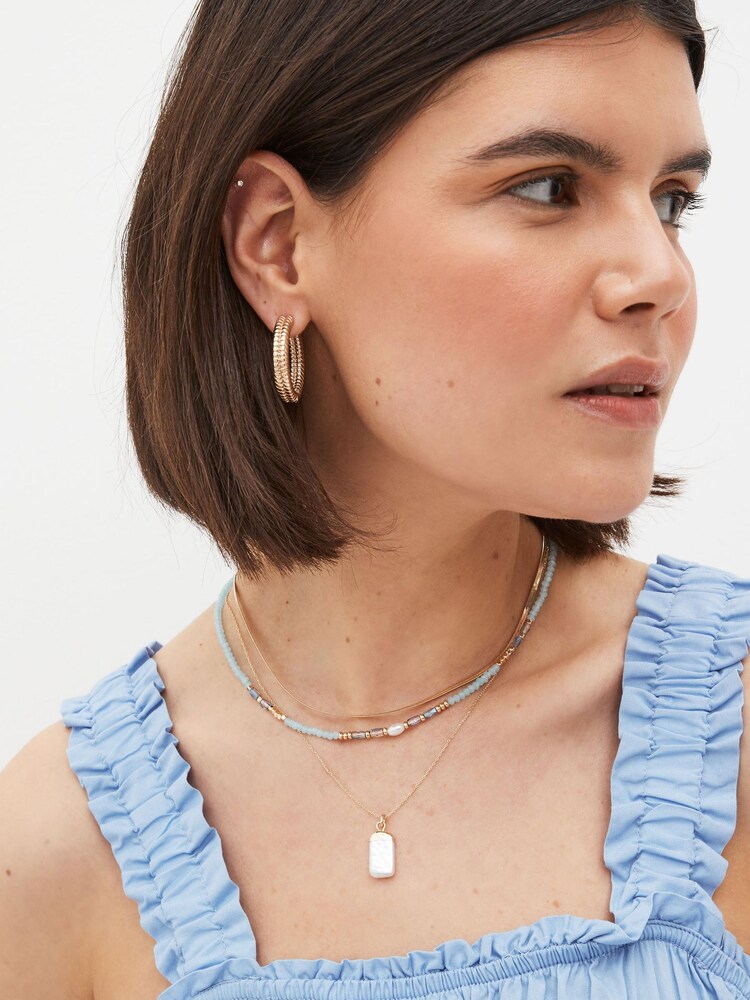 Gold Tone Snake Chain And Blue Beaded Layered Necklace - Image 2 of 4