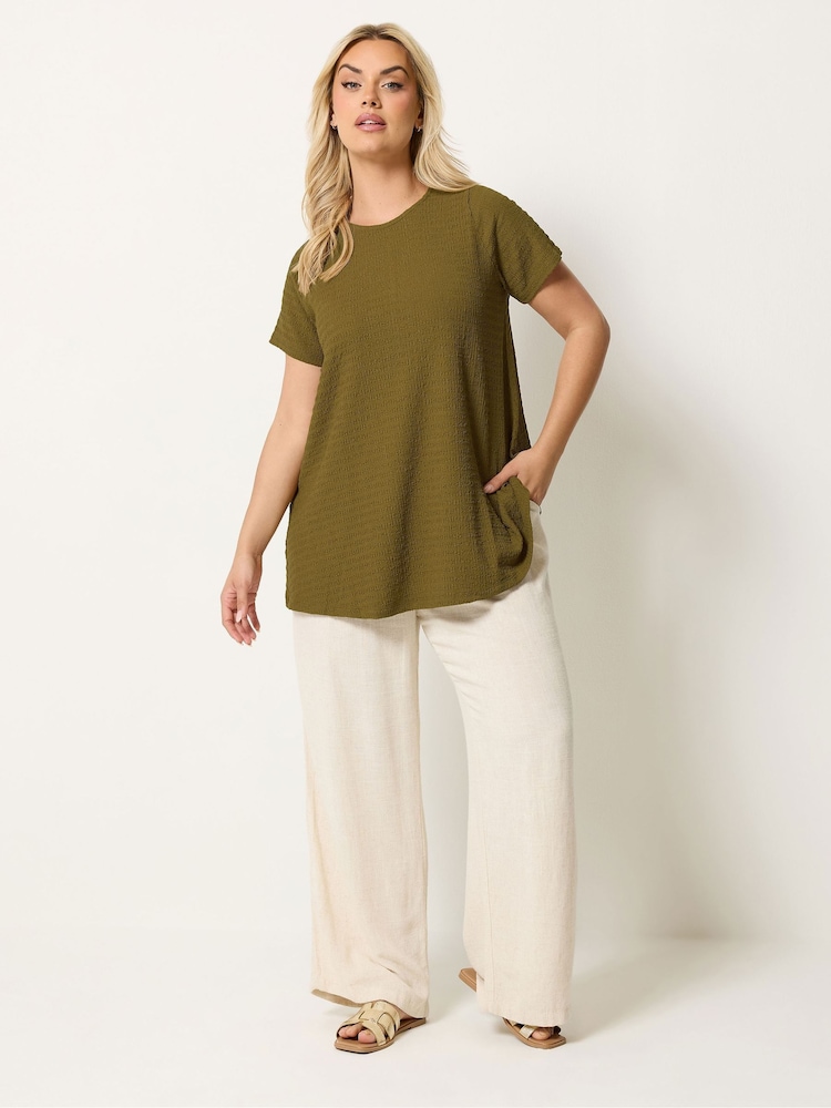 Yours Curve Green Short Sleeve Textured Swing Top - Image 2 of 5