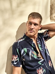 Superdry Dark Blue Short Sleeve Hawaiian Printed Shirt - Image 2 of 7