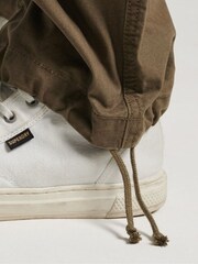 Grün - Superdry Core Utility 100% Baumwoll-Cargohose - Bild 9 von 13