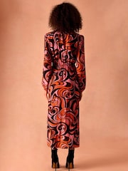 Ro&Zo Pink Swirl Print Gathered Detail Midi Dress - Image 4 of 6