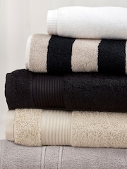White Luxury 100% Cotton Towel - Image 3 of 3