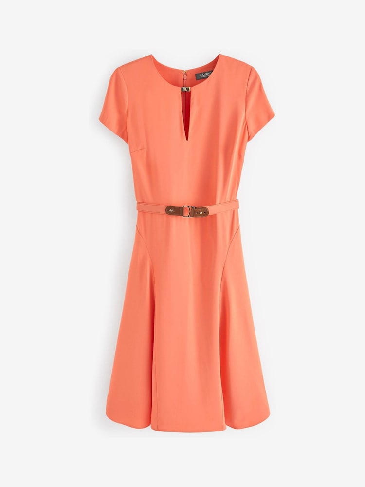 Sukienka Lauren Ralph Lauren z żorżety, z krótkim rękawem i paskiem, w kolorze koralowym różowym - Image 6 of 6