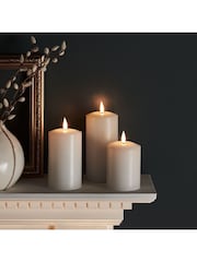 Lights4fun White TruGlow LED Pillar Candle Trio - Image 5 of 6