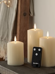 Lights4fun TruGlow LED Pillar Candle Trio - Image 5 of 6