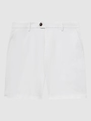 Blanco - Pantalones cortos chinos informales de estilo corto Wicket S de Reiss - Imagen 2 de 5