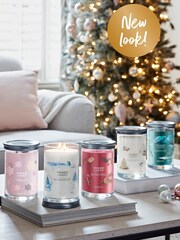 Yankee Candle Signature Large Tumbler Scented Candle, Snow Globe Wonderland - Image 3 of 5