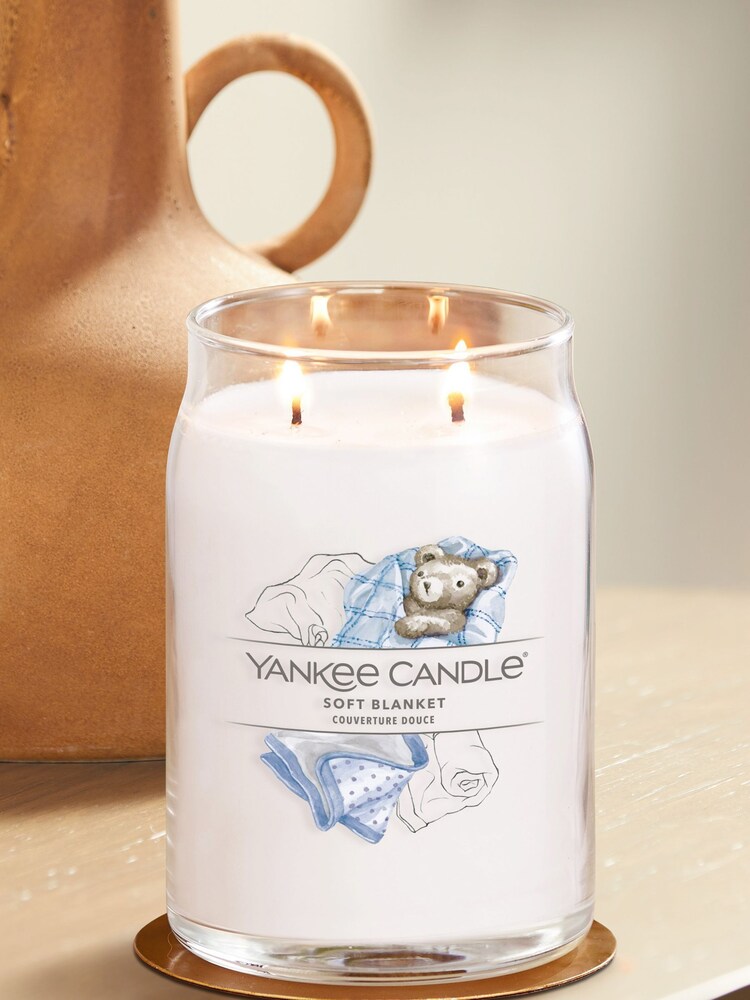 Yankee Candle Signature Jar Scented Candle, Soft Large Blanket - Image 1 of 3