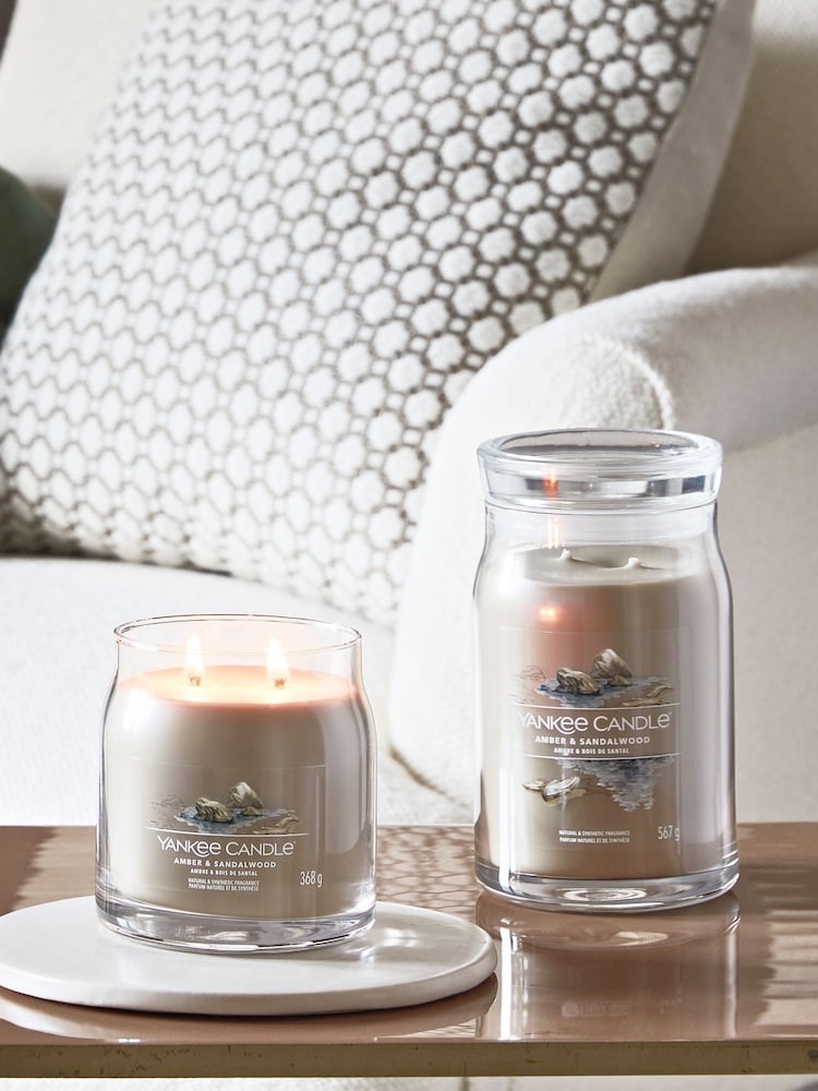 Yankee Candle Signature Large Jar Scented Candle, Amber & Sandalwood - Image 3 of 3