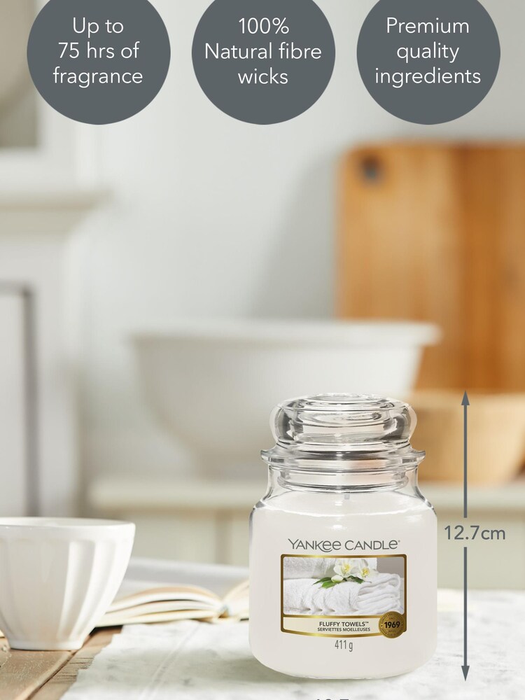 Yankee Candle Original Medium Jar Scented Candle, Fluffy Towels - Image 3 of 3