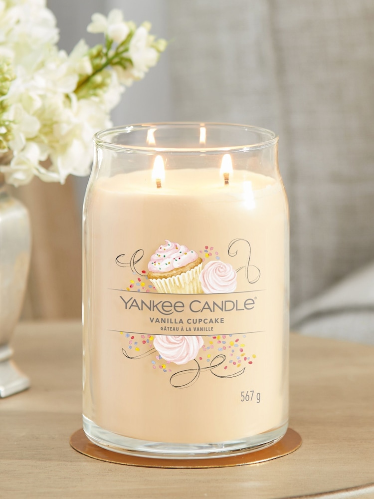 Yankee Candle Signature Jar Scented Candle, Vanilla Cupcake - Image 3 of 3