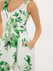Star by Julien MacDonald Green Scuba Printed V Dress - Image 4 of 5
