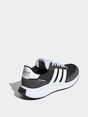 Črno-bela - Adidas Tekaški copati za življenjski slog Run 70s - Slika 4 iz 9
