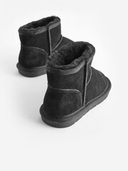 Black Short Warm Lined Water Repellent Suede Pull-On Boots - Image 3 of 5