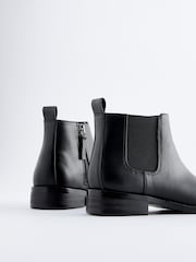 Schwarz - Niedrige Chelsea-Stiefel - Bild 3 von 5