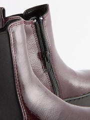Rot, Burgunder - Robuste Chelsea-Stiefeletten - Bild 6 von 6