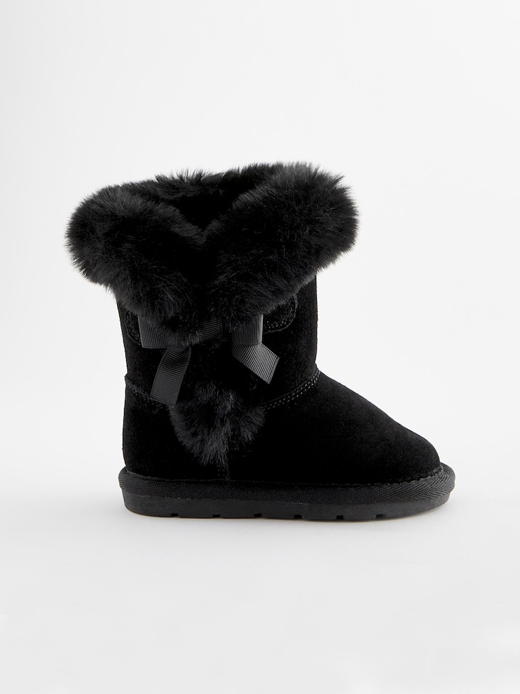 Black Water Repellent Pull-On Boots - Image 2 of 5