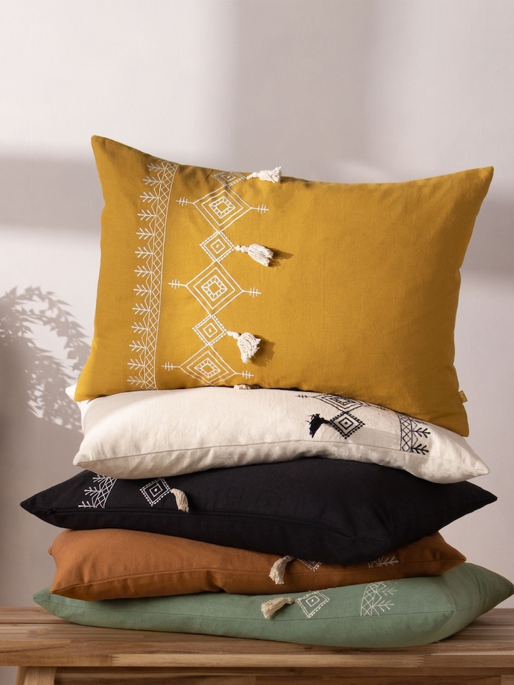 Furn Pritta 100% Cotton Embroidered Tasselled Cushion - Изображение 1 из 6