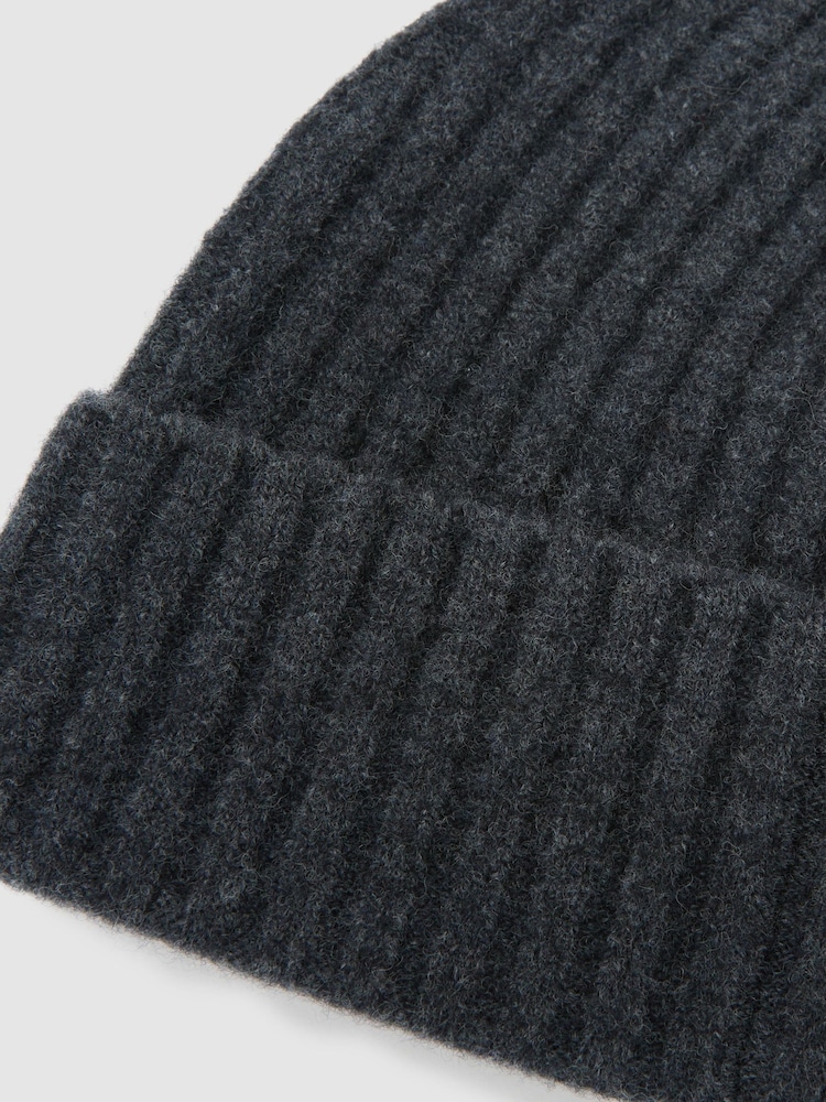 Reiss Charcoal Grey Belfry Merino Wool-Blend Wide-Rib Beanie - Image 2 of 3 Reiss Charcoal Grey Belfry Merino Wool-Blend Wide-Rib Beanie - Image 2 of 3