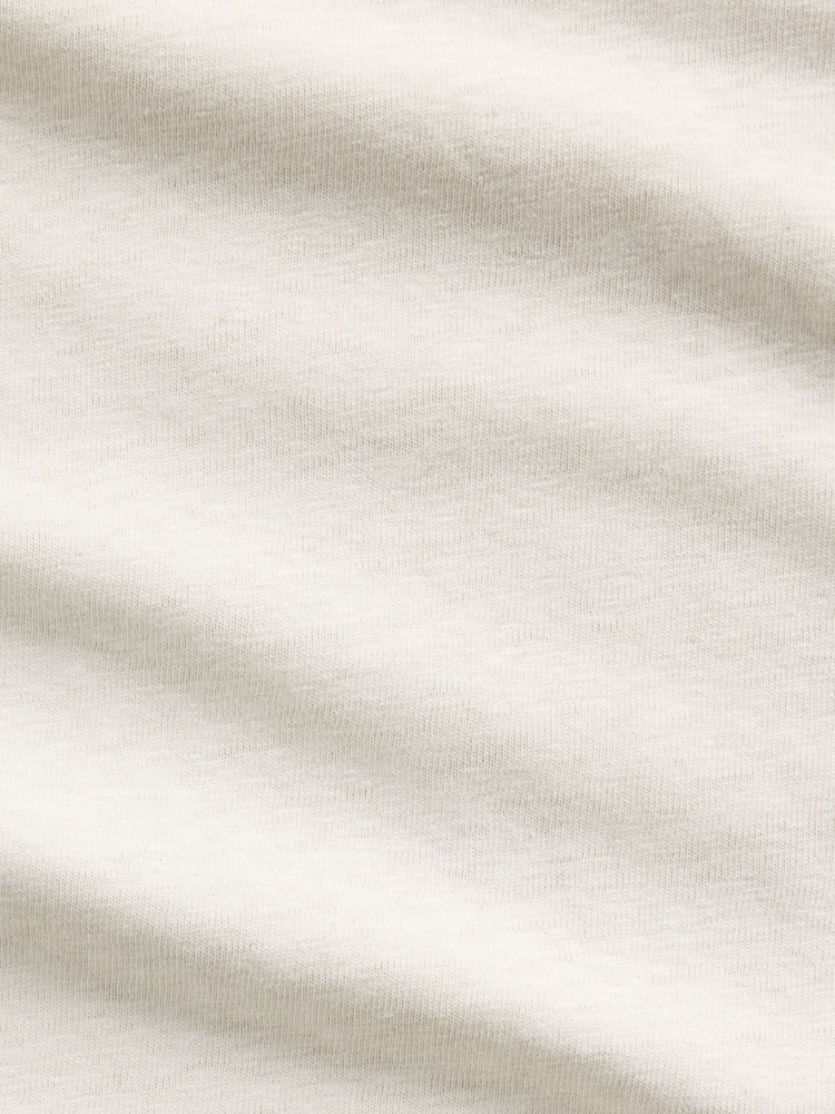 Gap Cream Linen-Cotton Oversized Boxy Short Sleeve T-Shirt - Image 4 of 4 Gap Cream Linen-Cotton Oversized Boxy Short Sleeve T-Shirt - Image 4 of 4