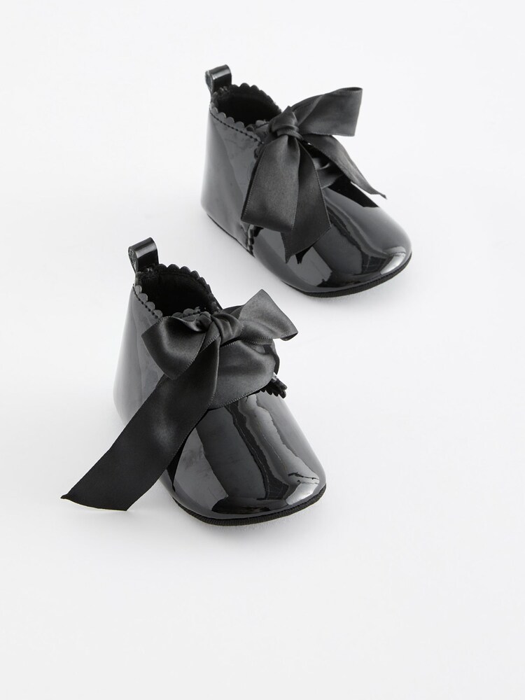 Black Patent Lace Up Baby Boots (0-18mths) - Image 1 of 4 Black Patent Lace Up Baby Boots (0-18mths) - Image 1 of 4