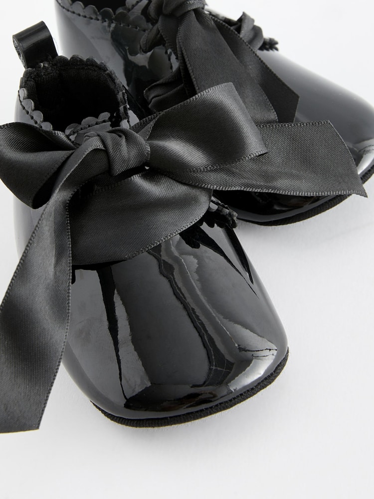 Black Patent Lace Up Baby Boots (0-18mths) - Image 4 of 4