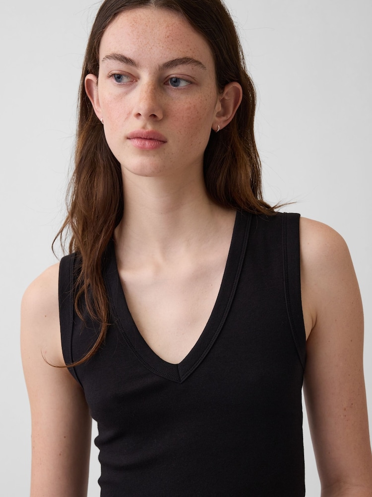 Gap Black Modern V-Neck Vest Top - Image 4 of 4 Gap Black Modern V-Neck Vest Top - Image 4 of 4