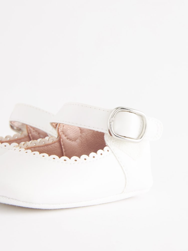 Weiß - Mary Jane-Babyschuhe (0-24 M.) - Bild 5 von 5 Weiß - Mary Jane-Babyschuhe (0-24 M.) - Bild 5 von 5