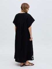 Raffya Black Candy Tabard Embroidered Hem Maxi Dress In - Image 2 of 4
